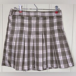 Plaid Junior Girl’s Skirt in Olive Green and Gray size M
